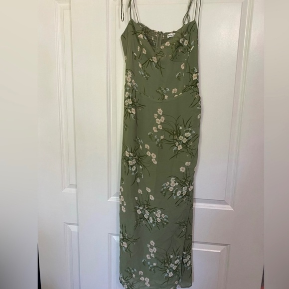 Reformation Kourtney Dress in Bonita - Picture 2 of 4